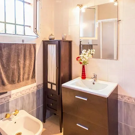 Beautiful In With 3 Bedrooms, Wifi And Swimming Pool 펜션 세비야