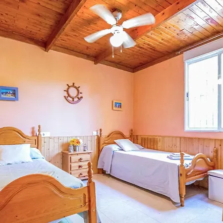 Beautiful In With 3 Bedrooms, Wifi And Swimming Pool Nyaraló Sevilla