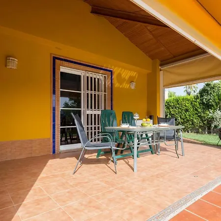 Beautiful In With 3 Bedrooms, Wifi And Swimming Pool Nyaraló *